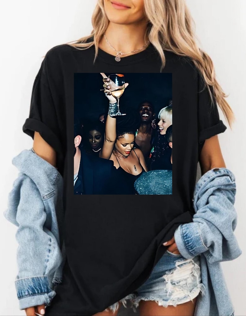 Rihanna Billionaire Celebration Night! Janet Jackson Badu Shirt