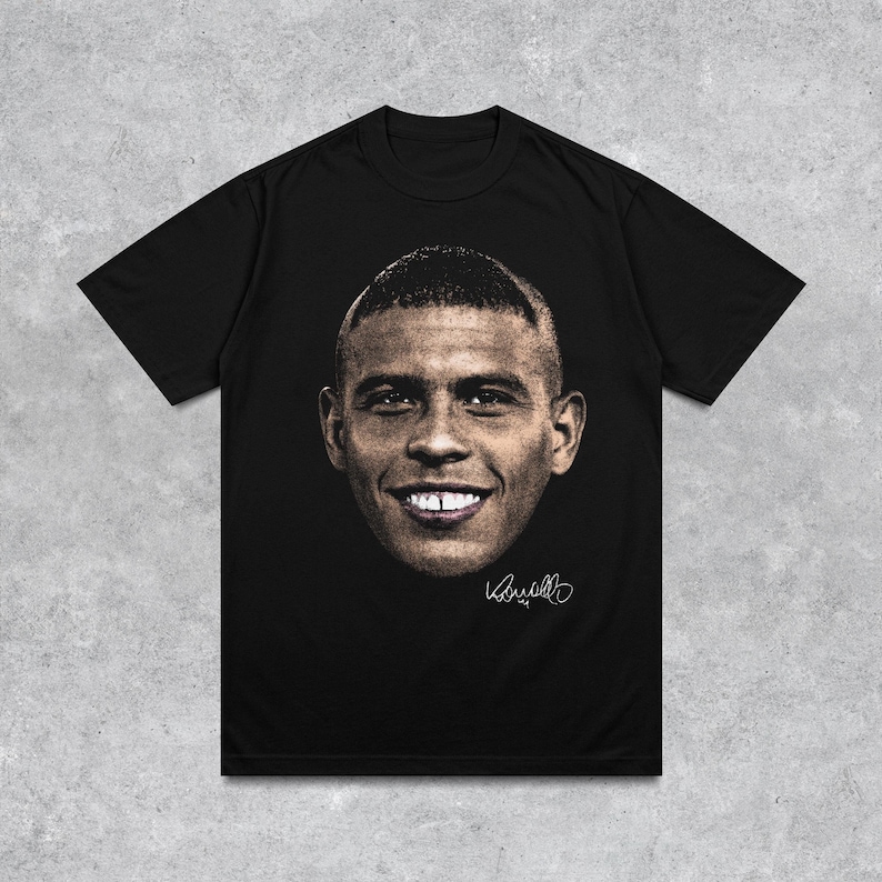 R9 Head Cutout Graphic Shirt Ronaldo Nazario Iconic Brazilian Retro Football Shirt